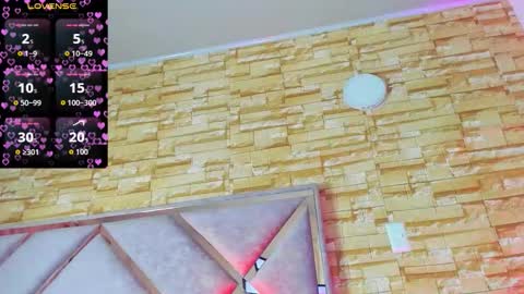 Snapshot of jade_white_ chatting on 01.13.26 jade white online show from 01.13.26