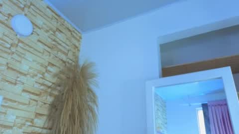 jade white  online show from 03.19.26