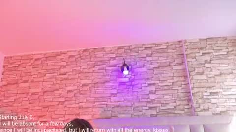 jade white  online show from 06.24.26