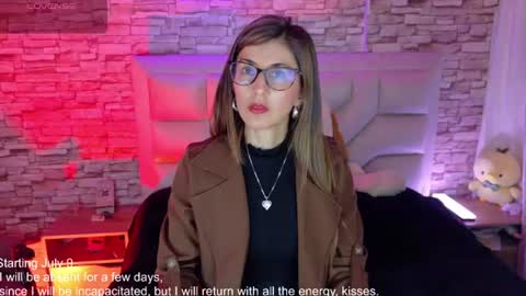jade white  online show from 07.06.26