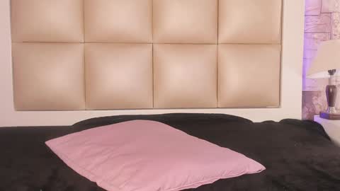 jadeestudios online show from 01.07.25