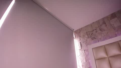 jadeestudios online show from 02.04.25