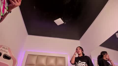 jadeestudios online show from 09.16.25