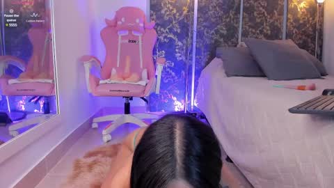 Snapshot of jademorwen chatting on 02.25.25 JADE online show from 02.25.25