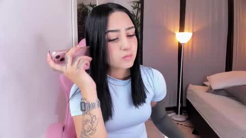 Snapshot of jademorwen chatting on 01.05.26 JADE online show from 01.05.26