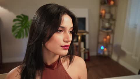 Snapshot of jadeperez_ chatting on 01.31.25 Jade online show from 01.31.25