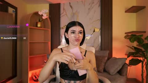 Jade Summer online show from 06.04.26