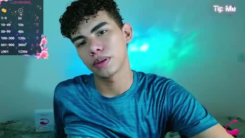 Snapshot of jaedasky_ chatting on 12.15.24 javi15 online show from 12.15.24