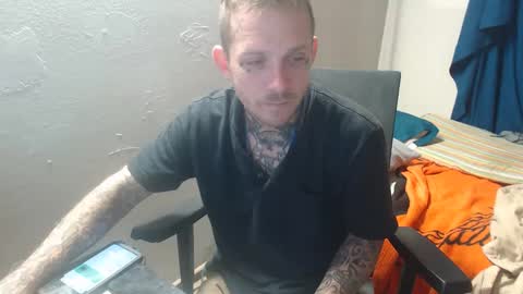 showingitoff online show from 10.05.25