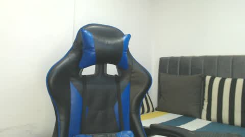 Hi guys im new 3 online show from 04.27.26