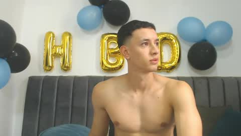 Hi guys im new 3 online show from 04.30.26