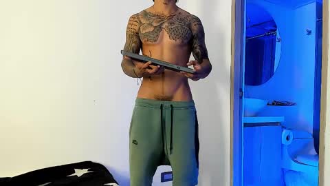 Santiago online show from 02.10.25