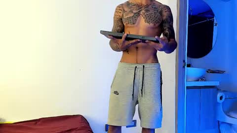 Santiago online show from 02.11.25