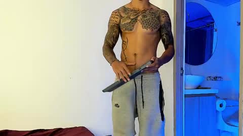 Santiago online show from 02.17.25