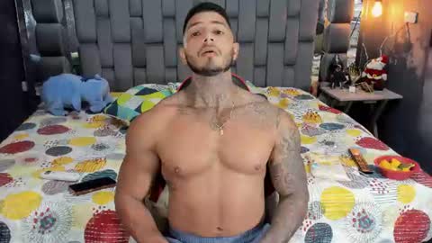 my name is sebas If you come here dont hesitate to say hello Im a guy who really likes having conversations and having hot online show from 06.10.26