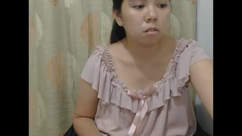 Snapshot of jalaiza01 chatting on 05.08.26 jalaiza01 online show from 05.08.26
