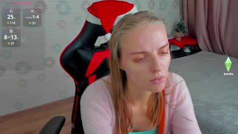 Snapshot of jam_cream chatting on 12.25.24 Sofia online show from 12.25.24