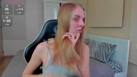 Snapshot of jam_cream chatting on 01.30.25 Sofia online show from 01.30.25