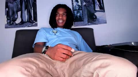 Snapshot of jamal_boseman chatting on 12.04.25 Jamal online show from 12.04.25