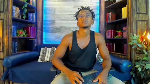 Snapshot of jamalmyst_ chatting on 02.16.25 online show from 02.16.25
