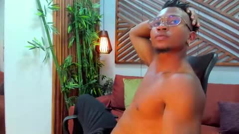 Snapshot of jamalmyst_ chatting on 03.01.25 online show from 03.01.25