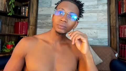 Snapshot of jamalmyst_ chatting on 03.11.25 online show from 03.11.25