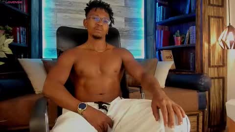 Snapshot of jamalmyst_ chatting on 10.15.25 online show from 10.15.25