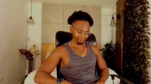 Snapshot of jamalmyst_ chatting on 10.19.25 online show from 10.19.25