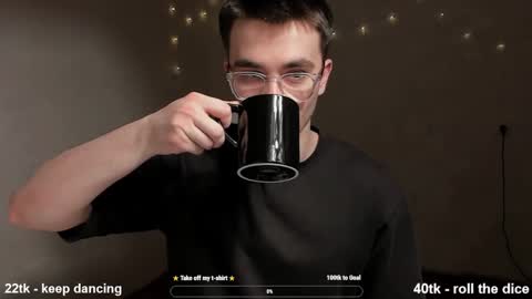 Snapshot of jame_flow chatting on 03.03.25 Hey there Im Jame online show from 03.03.25