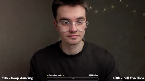 Snapshot of jame_flow chatting on 03.04.25 Hey there Im Jame online show from 03.04.25