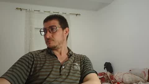 Snapshot of jamelhotsex chatting on 06.16.26 hot man sex online show from 06.16.26
