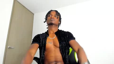 james_makony_1 online show from 01.02.25