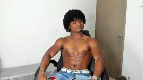 james_makony_1 online show from 02.12.25