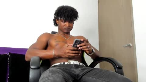 james_makony_1 online show from 02.20.25