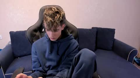 James online show from 11.11.25