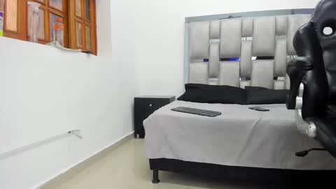 Snapshot of james_walsh chatting on 01.12.26 James Walsh online show from 01.12.26