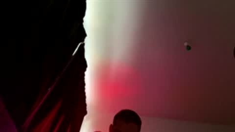 Snapshot of jamesbaby2000 chatting on 01.18.26 Youngfun Hung online show from 01.18.26