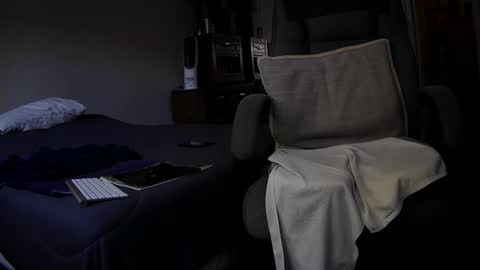 James Bondage online show from 11.01.25