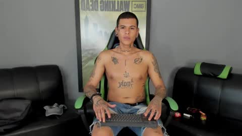 Snapshot of jamesinked_ chatting on 01.15.25 Jamesinked  online show from 01.15.25