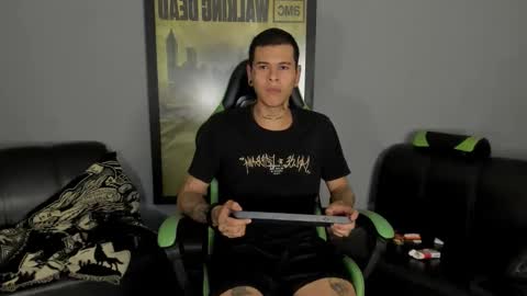 Snapshot of jamesinked_ chatting on 01.26.25 Jamesinked  online show from 01.26.25