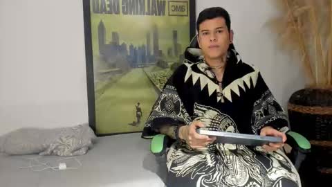 Snapshot of jamesinked_ chatting on 01.06.26 Jamesinked online show from 01.06.26