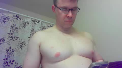 Snapshot of jamesjewels chatting on 02.08.25 jamesjewels online show from 02.08.25