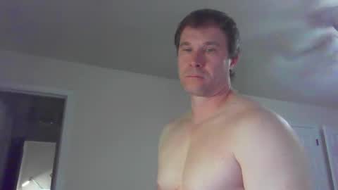 Snapshot of jamesjewels chatting on 10.12.25 jamesjewels online show from 10.12.25