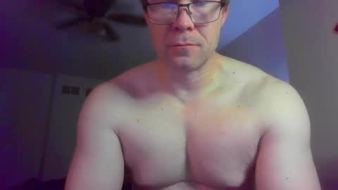 Snapshot of jamesjewels chatting on 01.18.26 jamesjewels online show from 01.18.26