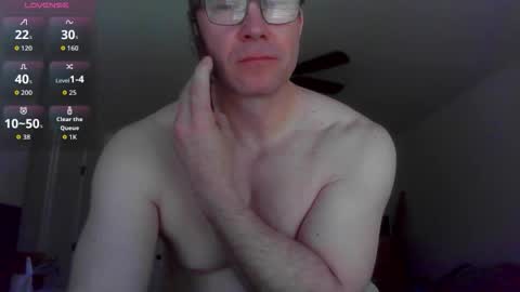 Snapshot of jamesjewels chatting on 03.28.26 jamesjewels online show from 03.28.26