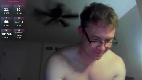 Snapshot of jamesjewels chatting on 03.31.26 jamesjewels online show from 03.31.26