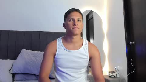 Snapshot of jamesowenn chatting on 05.21.26 James Owenn online show from 05.21.26