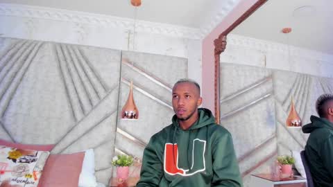 Snapshot of jamesparck chatting on 02.25.25 James online show from 02.25.25