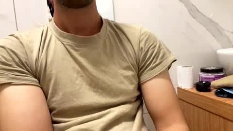 Snapshot of jamessandt chatting on 10.07.25 jamessandt online show from 10.07.25