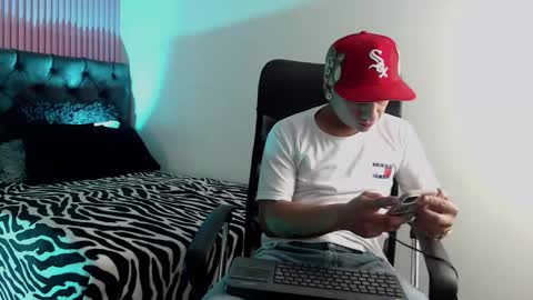 Snapshot of jamhot_tatto chatting on 10.22.25 Jamhot online show from 10.22.25